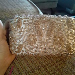 Beaded clutch